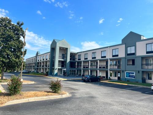 Ramada by Wyndham Greensboro