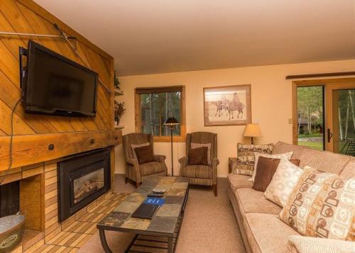 Flying Dutchman by Summit County Mountain Retreats - Keystone