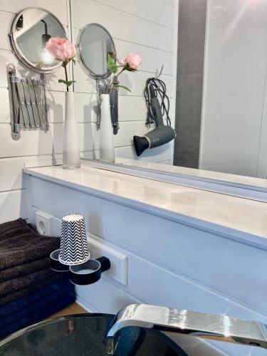 Living at Saarpartments - AdultsOnly - Business & Holiday Homes with Kitchen for Long- and Short Term stay, 3 min to St Johanner Markt and Points of Interest, Saarbrücken (fotografie 9)