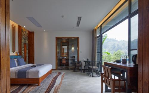 395507003 Li River Resort
