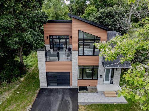 Custom built house near Prince Edward County