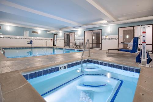 Holiday Inn Express Hotel & Suites Grand Junction an IHG Hotel - image 11
