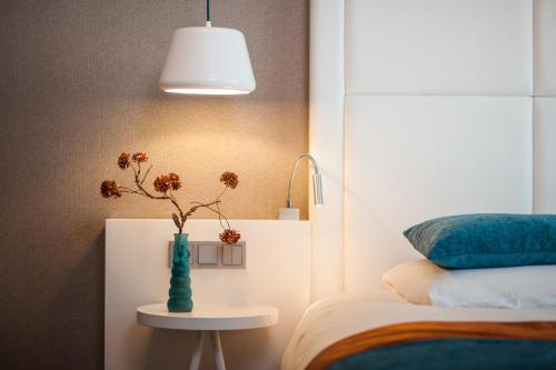2 twin beds