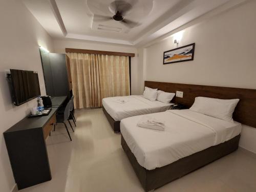 Deluxe Triple Room room in HOTEL PARK RAAMA