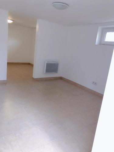 Удобства, petite maison avec jardin dans banlieue de Paris in Cormeilles-en-Parisis