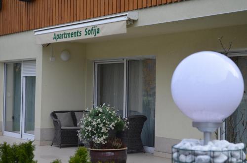 Apartments Sofija - image 10