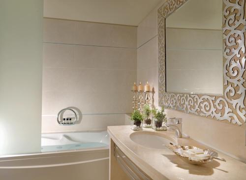 Divani Apollon Suites - image 11