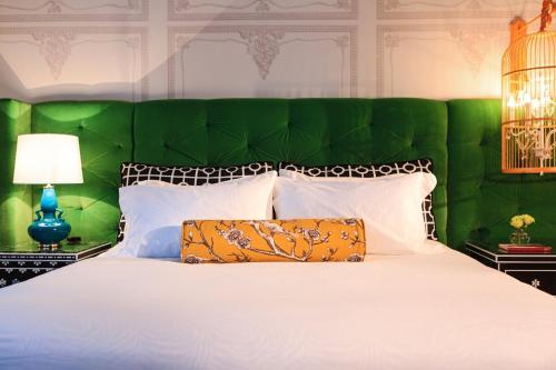 395637016 Kimpton Hotel Monaco Pittsburgh by IHG