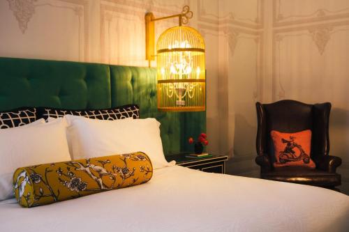 395637027 Kimpton Hotel Monaco Pittsburgh by IHG