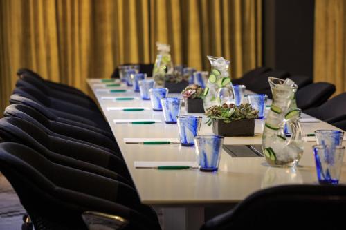 395637148 Kimpton Hotel Monaco Pittsburgh by IHG
