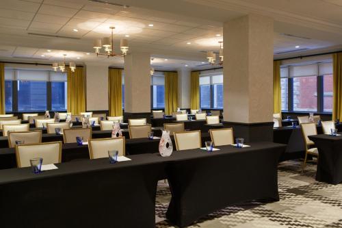 395637168 Kimpton Hotel Monaco Pittsburgh by IHG
