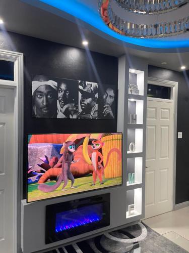N Mac luxury apartment