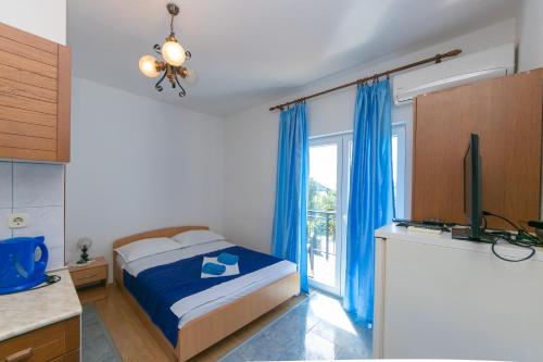 Apartments with parking space Gradac - Makarska - 14708 in Gradac