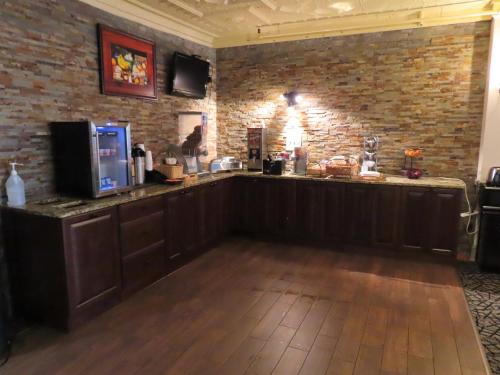 St. Charles Hotel - 식음료(F&B)