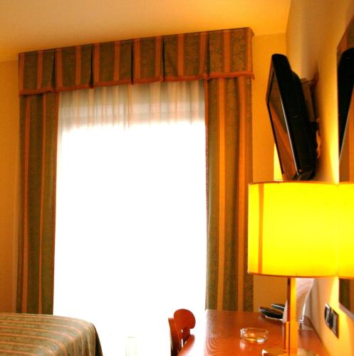 2 twin beds