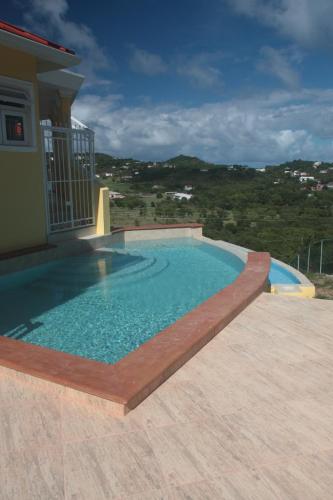 泳池, 南海公寓 (South Sea House) in 格羅斯伊斯勒