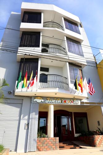 Intrare, Hotel Jose Antonios Inn in Puerto Maldonado