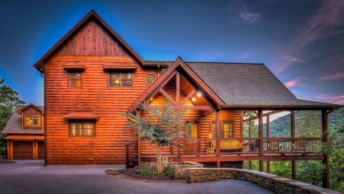 Wolf Branch Retreat in Cherry Log, USA