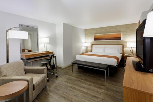 Holiday Inn San Antonio-Riverwalk, an IHG Hotel