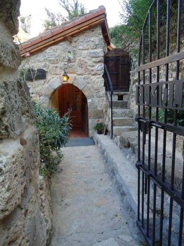 Bejárat, El Salto del Agua Auténtico El Molino de la Cascada Orbaneja (El Salto del Agua Autentico El Molino de la Cascada Orbaneja) in Barriolacuesta