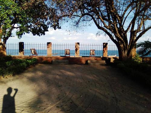 . Port House (Chisombezi) Lodges
