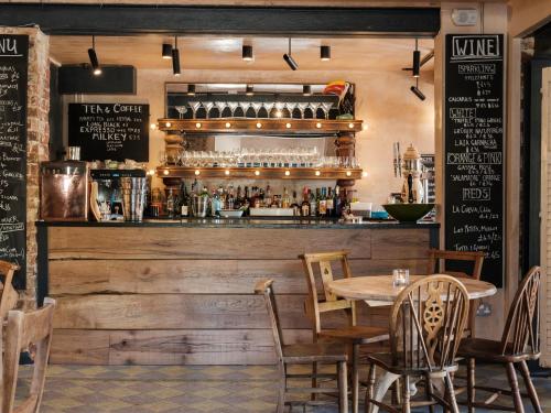 Pub/Lounge, Fairlight Cove in Fairlight