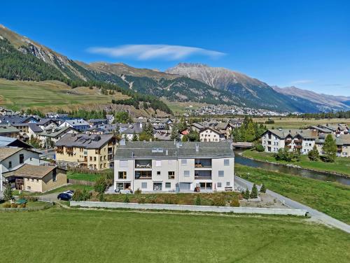 Apartment with Mountain View image 6