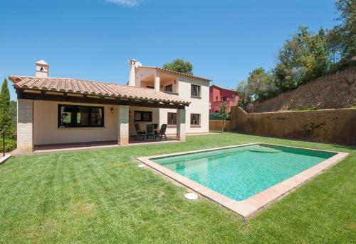 Perfect Villa with private pool gîte à louer Esclanyà