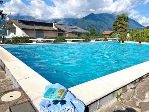 Sole 3 Garten Ferienwohnung mit Pool EG, Colico
