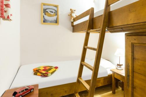 Two-Bedroom Apartment with Balcony (6 People)
