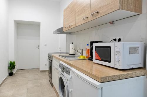 Affordable & Comfortable 1BR Studio Apartment, Vienna (foto 8)