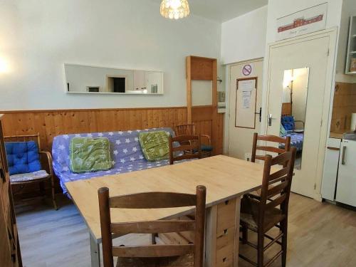 Appartement Cauterets, 3 pièces, 4 personnes - FR-1-234-139