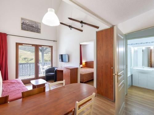 Duplex au calme 7 couchages, balcon sud, parking, piscine couverte, fitness, proche pistes et centre - FR-1-404-244 La Mongie