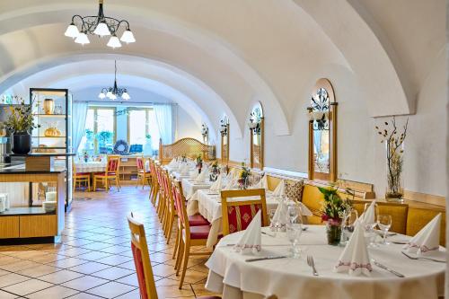 Hotel Restaurant Zum Goldenen Anker mit Hallenbad