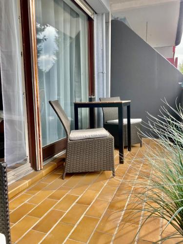 SaarPartment XL3-Contactfree Checkin! Fully equipped stylish 2 Bedroom Apartment with Balcony Free Parking & WiFi Near Trainstation - image 12