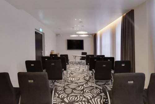 Holiday Inn Dresden - Am Zwinger an IHG Hotel - image 13