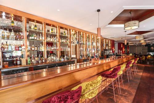 Royal Exeter Hotel - image 12