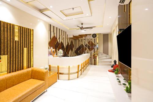 Hotel Worth - Near Railway Station New Delhi and NCR