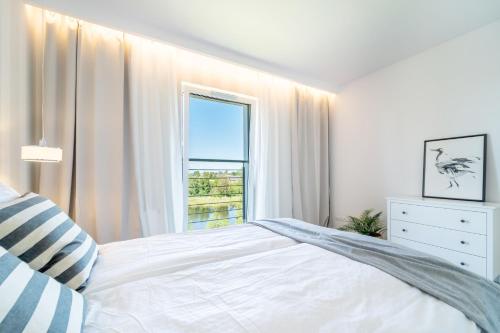Belle View - 3pok, nawet 5 łóżek, piękny widok na rzekę, TV55 z Netflix i Max, parking, winda, Iława (foto 10)