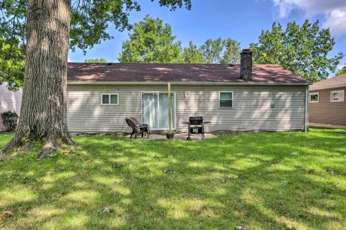 Pet-Friendly Parma Heights Home with Huge Yard!