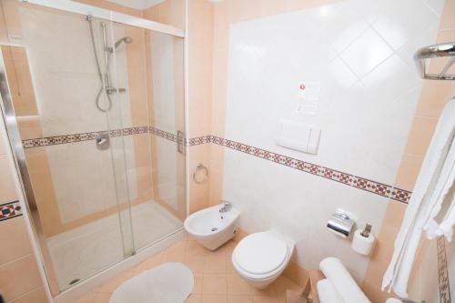 Hotel Rivage - image 2