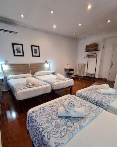 Hostal Santa Barbara - main image