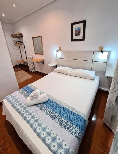 Hostal Santa Barbara - image 2