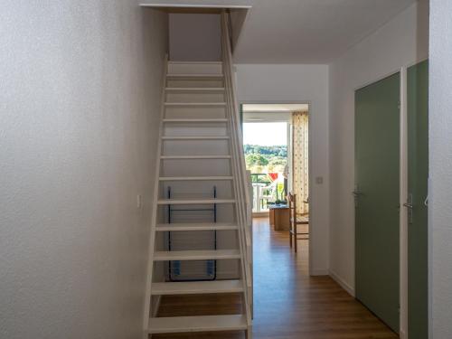2 bedrooms, 4 beds