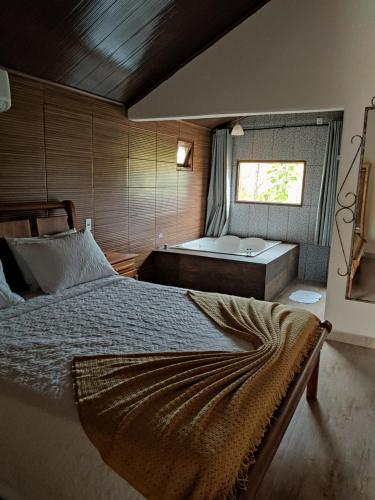 Double Room with Spa Bath image 6