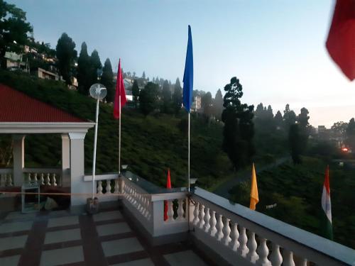 Erkély/terasz, Traditional Hotel & Restaurant in Kurseong