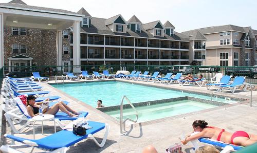 Crown Choice Inn & Suites Lakeview and Waterpark