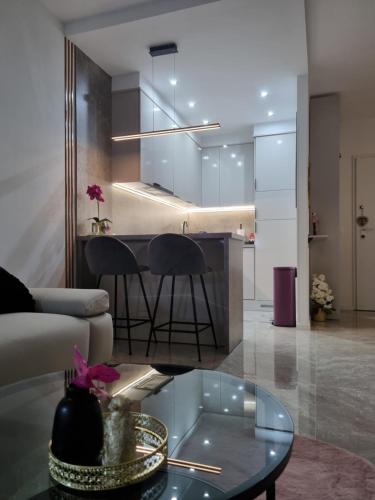 Superb Apartment "50Shades" with balcony and free parking in the garage