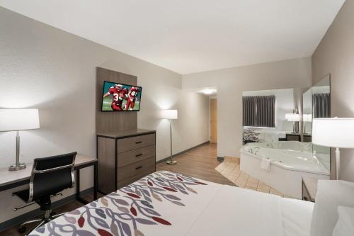 1 queen bed