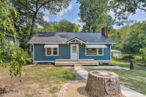 Cozy Arden Cottage, 2 Mi to Lake Julian Park! in Arden, USA